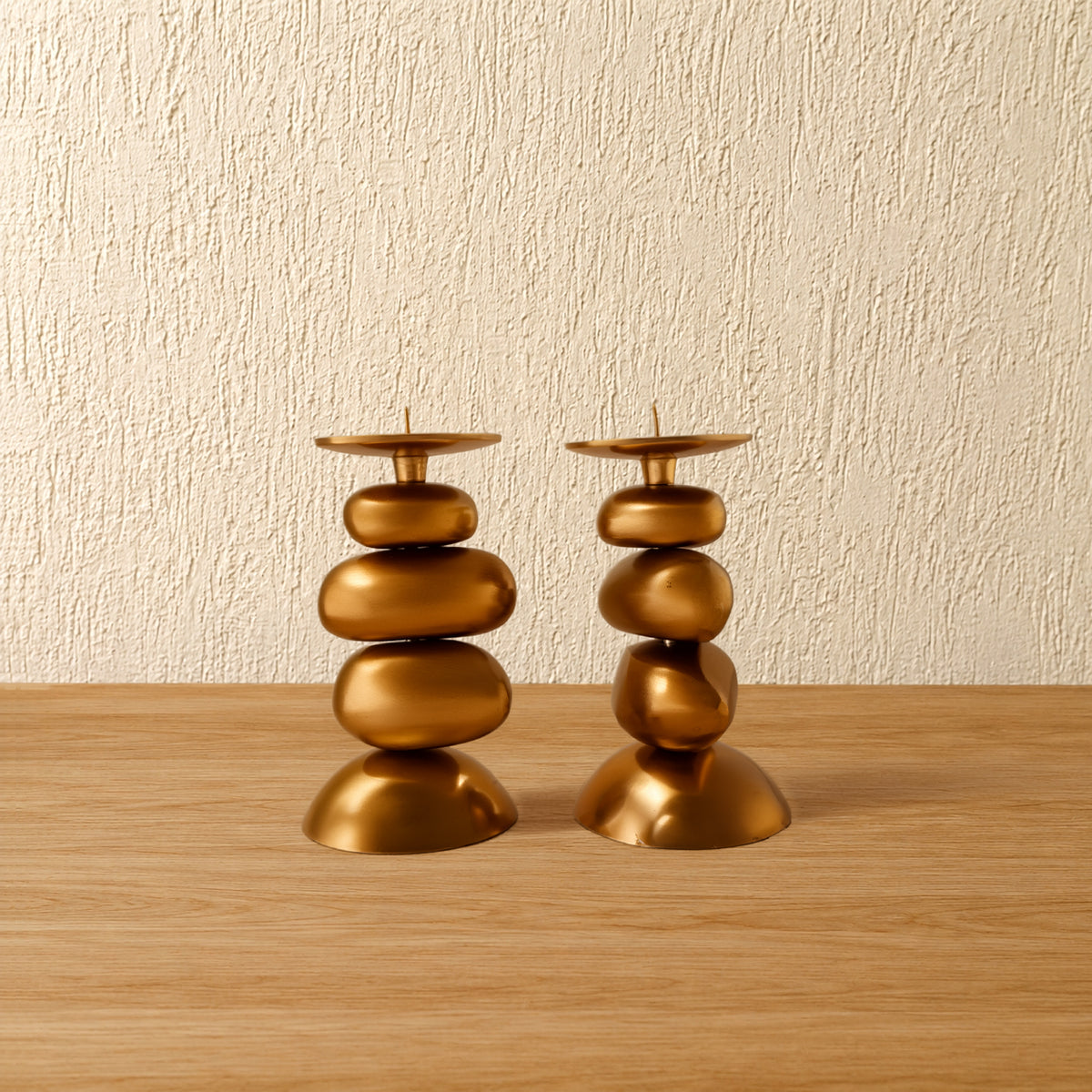 Palma Pebble Candle Stand